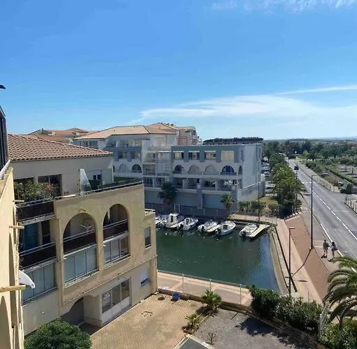 Petit Mezzanine Avec Climatisation Apartman